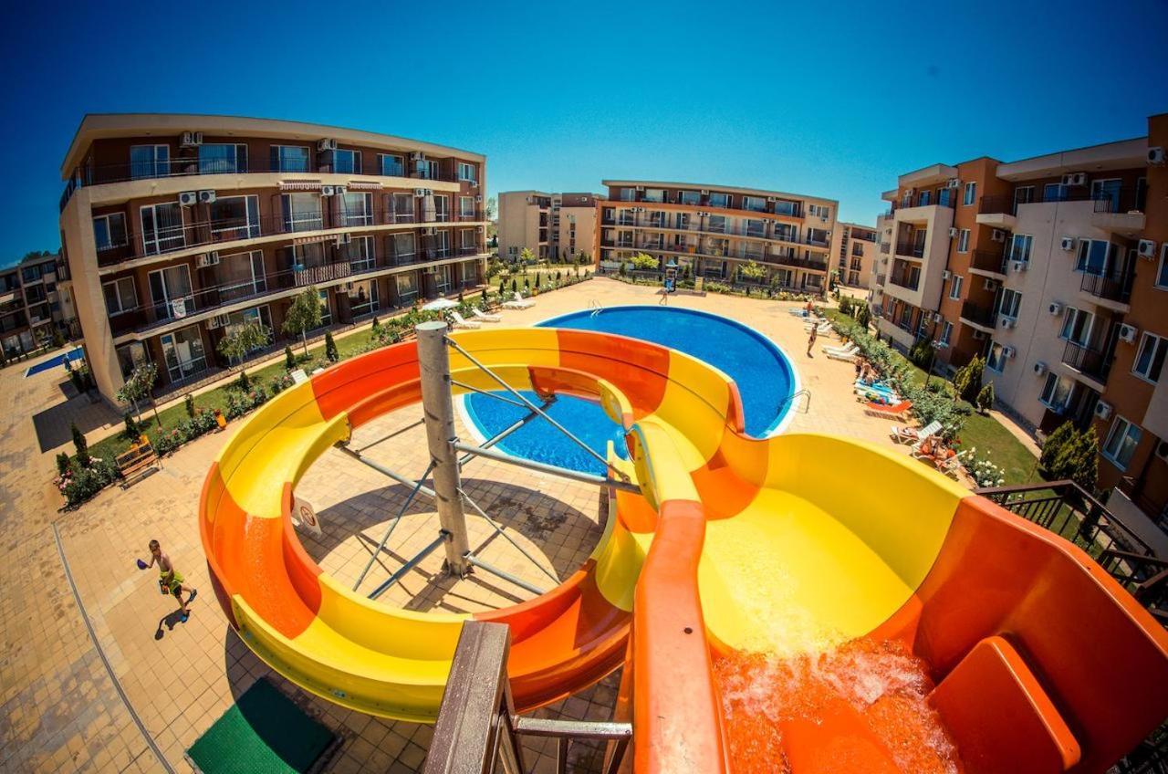 Holiday Fort Golf Club - Premium Apartments Sunny Beach Eksteriør billede