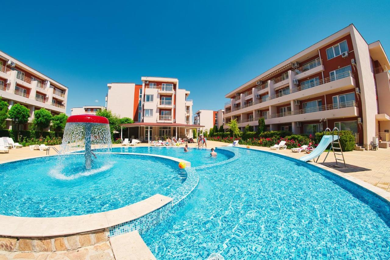 Holiday Fort Golf Club - Premium Apartments Sunny Beach Eksteriør billede