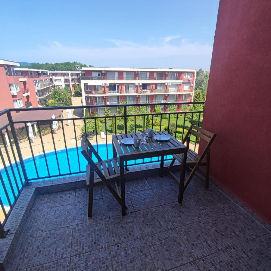 Holiday Fort Golf Club - Premium Apartments Sunny Beach Eksteriør billede